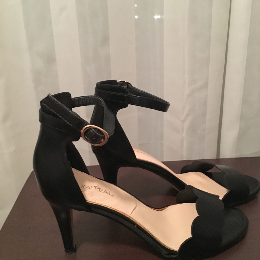 Black Sandal